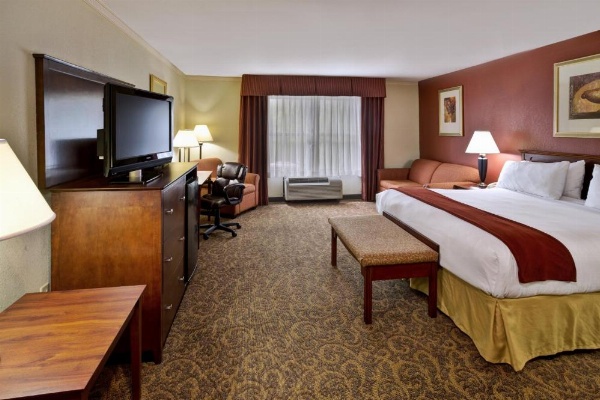 Holiday Inn Express Breaux Bridge by IHG image 18
